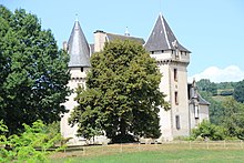 Chabrignac chateau 1.jpg