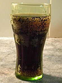 Un verre de Coca-Cola.