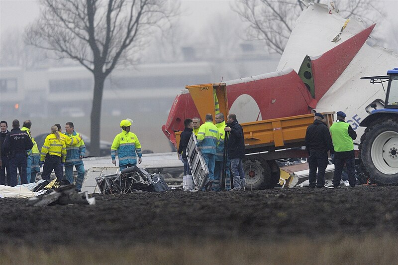 File:Crash Turkish Airlines TK 1951 tail section.jpg