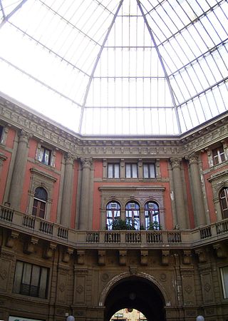 <span class="mw-page-title-main">Galleria Arnaboldi</span> Shopping mall in Pavia, Italy