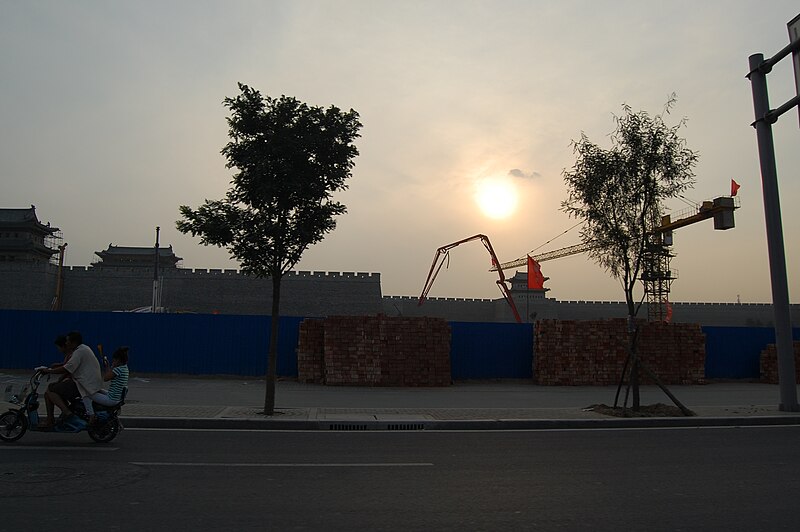 File:Datong city walls reconstruction.JPG