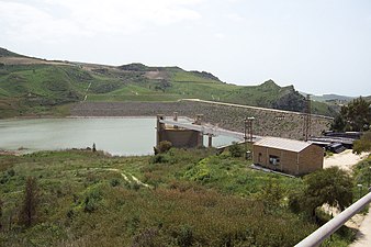 Una vista di parte della diga Furore