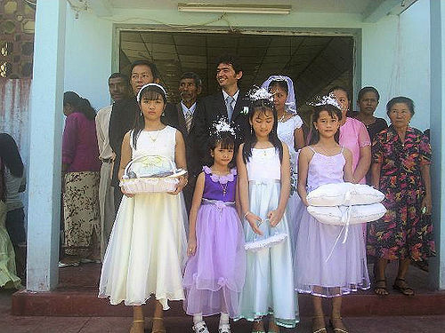 Casamento do casal chinês na cidade de Liquiçá, Timor-Leste, no dia 10 de Junho de 2006.