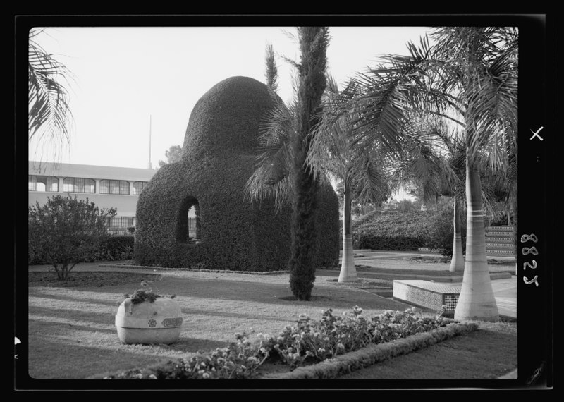 File:Egypt. Egypt. Cairo. Overgrown bower in the garden (in form of Moslem (i.e., Muslim) shrine) LOC matpc.17889.tif