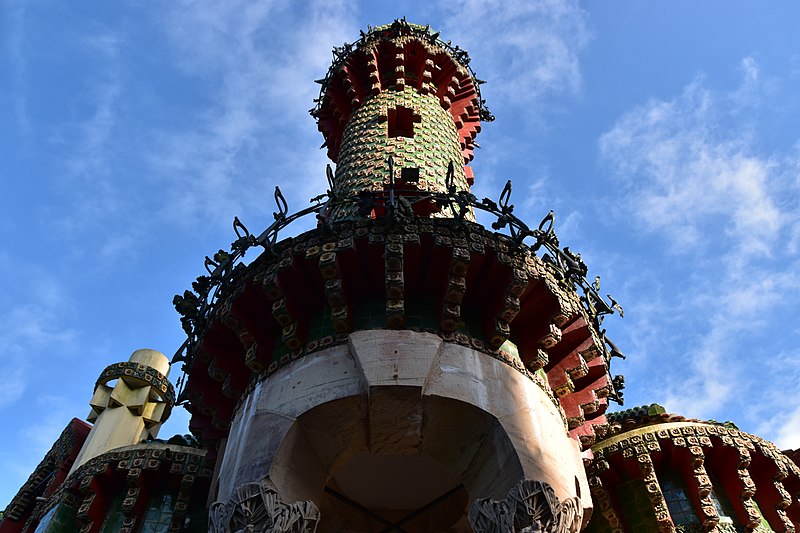 El capricho de gaudi donde esta