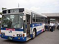 美山行きの代行バス（2005年7月 越前東郷駅前）