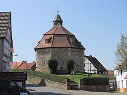 an Der Kirche Hofgeismar