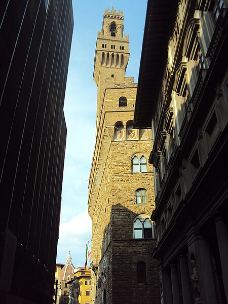 File:Firenze Palazzo Vecchio 1.jpg