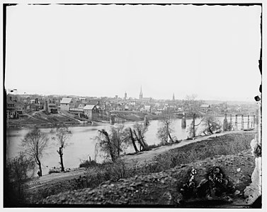 Fredericksburg in 1862, gezien over de rivier de Rappahannock