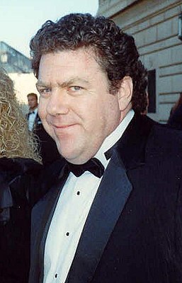 George Wendt 1989.jpg