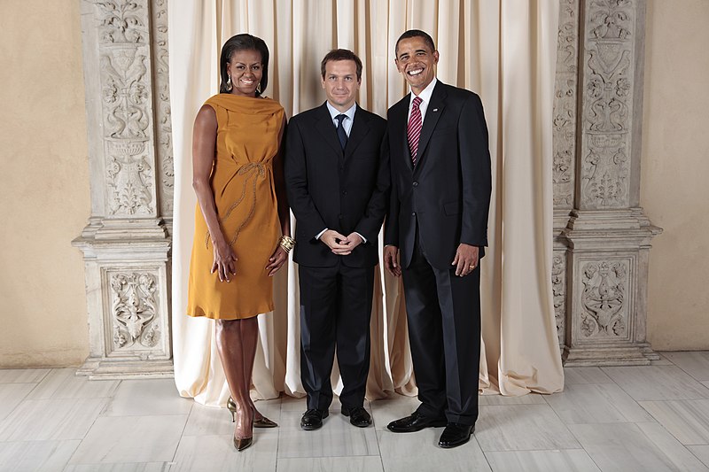 File:Gordon Bajnai with Obamas.jpg