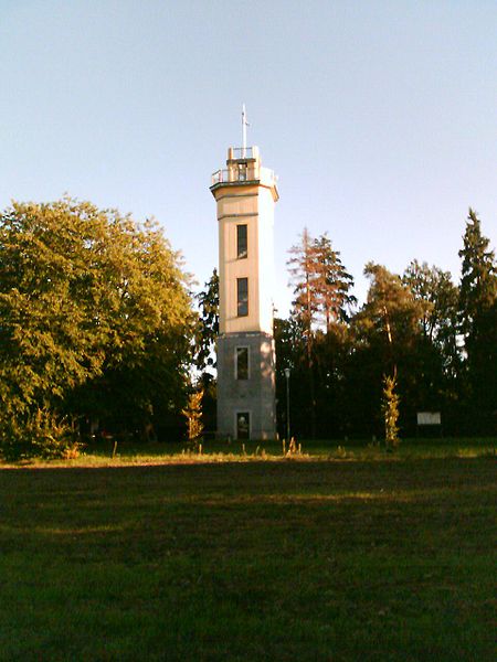 File:Groß-Radisch - Aussichtsturm.jpg