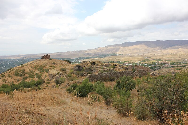 File:Havuts Tar (Amenaprkich church) 08092019 (23).jpg