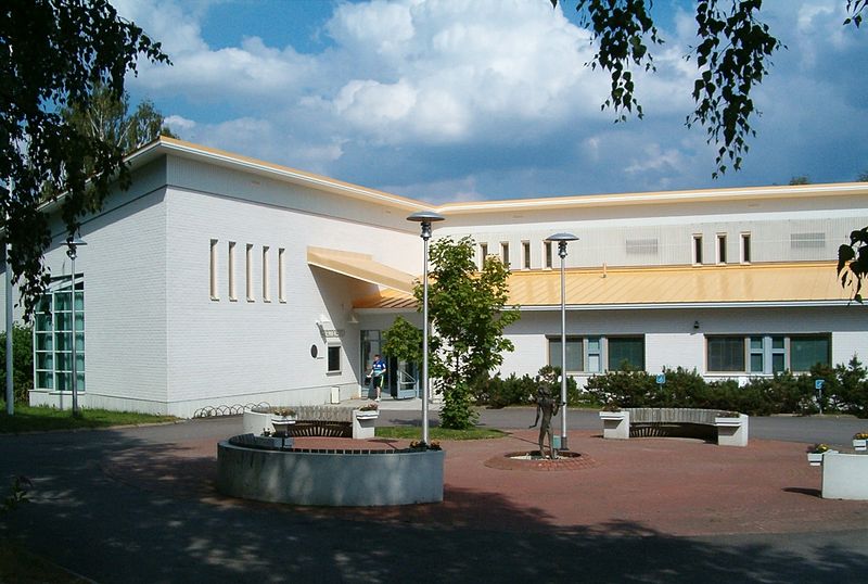 File:Heinävesi library.jpg