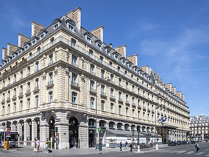 How to get to Hilton Paris Opéra with public transit - About the place