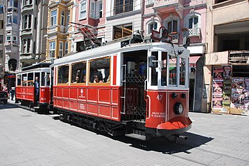 İstanbulda qədim tramvay