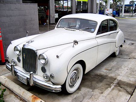 Jaguar Mark IX.jpg