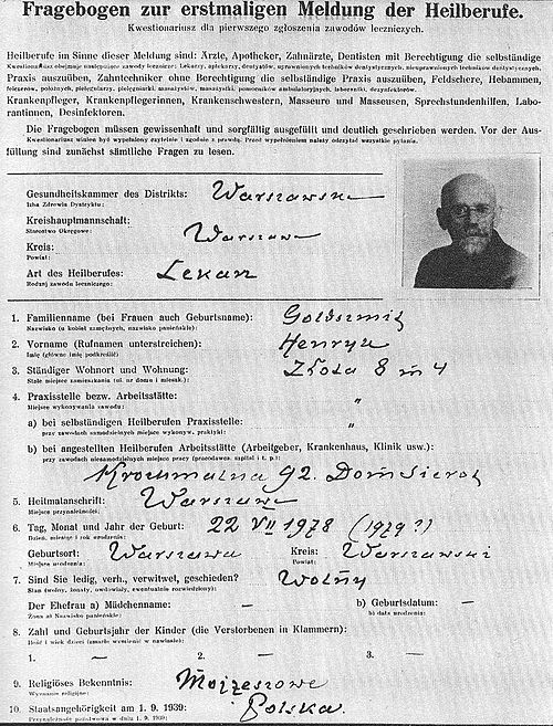 Korczak's filling card prepared during compulsory registration of physicians ordered by the German occupation authorities in Warsaw in 1940