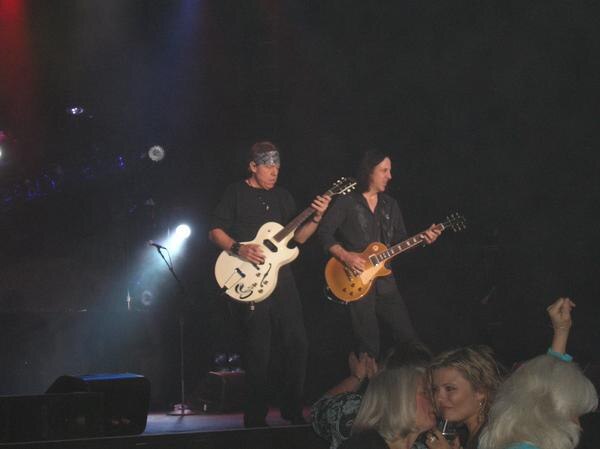 Thorogood and Jim Suhler performing in 2010