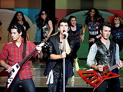 Jonas Brothers vuonna 2010