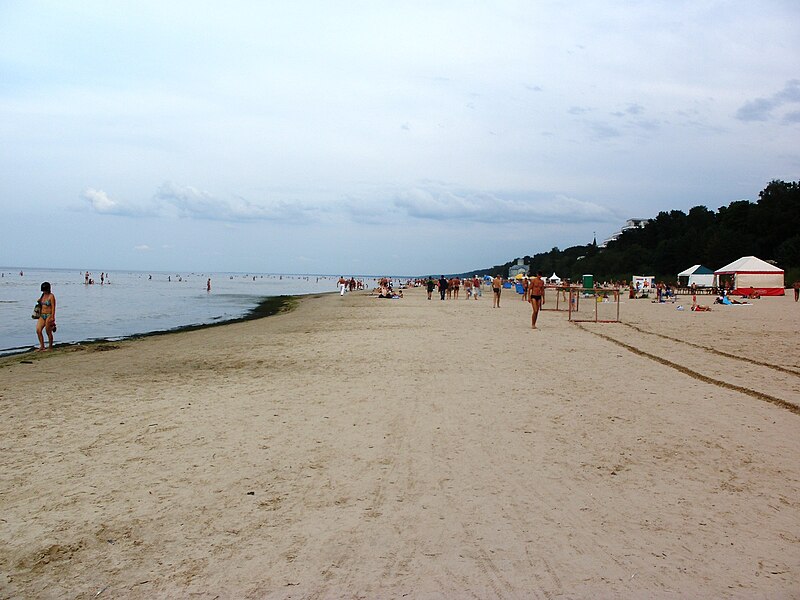 File:Jurmala Beach91.JPG