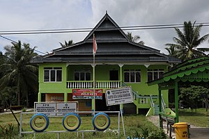 Kantor kepala desa Sungai Manurung