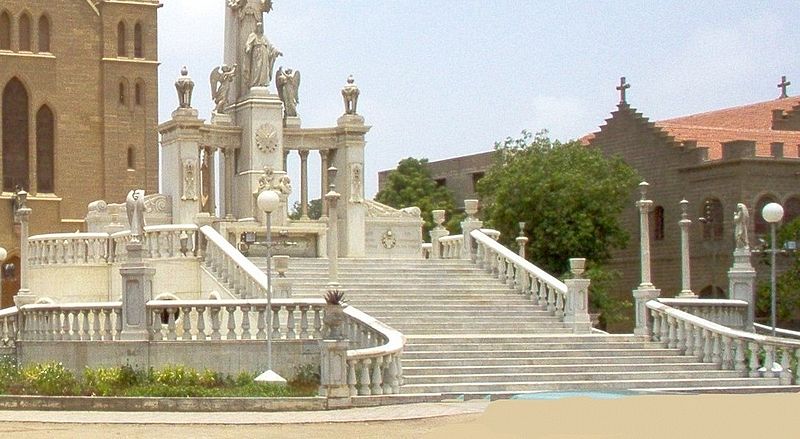 File:Karachi St. Patricks Cathedral, Sacred Heart Monument.jpg