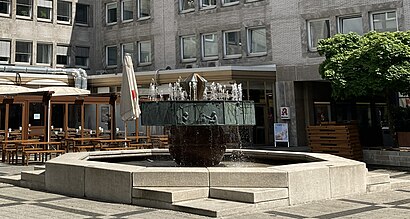 So kommt man zu Karlshofbrunnen mit den Öffentlichen - Mehr zum Ort Hier