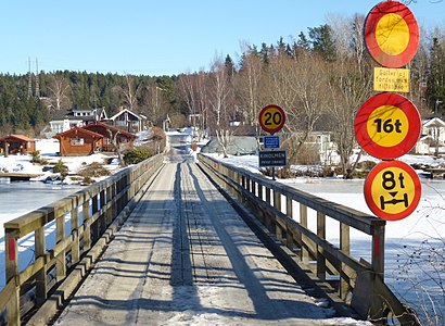 Vägbeskrivningar till Kiholmen med kollektivtrafik