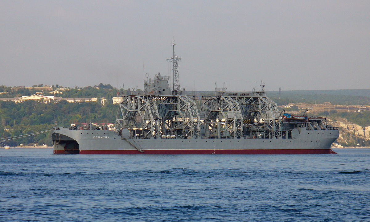 Russian salvage ship Kommuna - Wikipedia