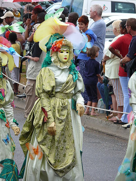 File:Kourou carnaval touloulou 2007 2.jpg