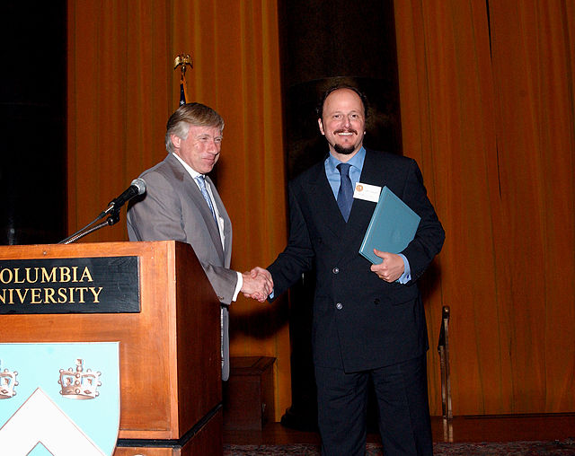 Columbia President Lee Bollinger presents the 2003 Pulitzer Prize for Fiction to Jeffrey Eugenides