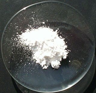 <span class="mw-page-title-main">Magnesium oxide</span> Chemical compound naturally occurring as periclase