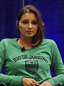 Maya Gabeira (14065821984) (dipotong).jpg