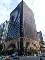 Sumitomo Mitsui Financial Groupin rakennus Tokion Chiyodassa.
