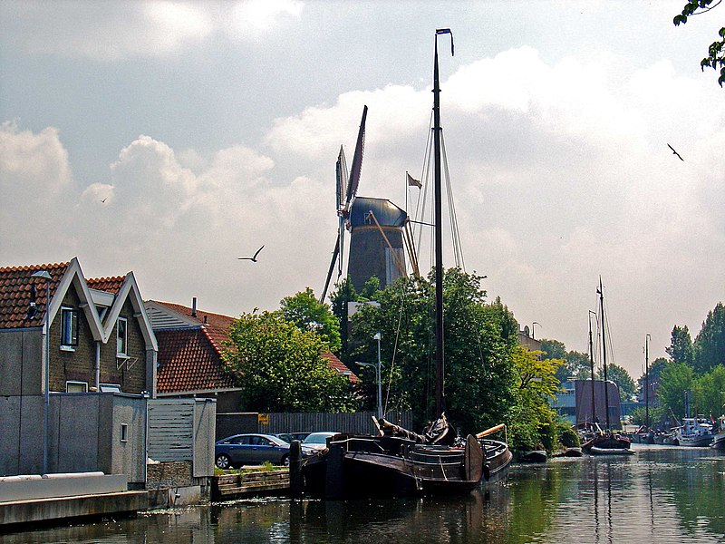 File:Molen de-Roode-Leeuw Gouda2.jpg