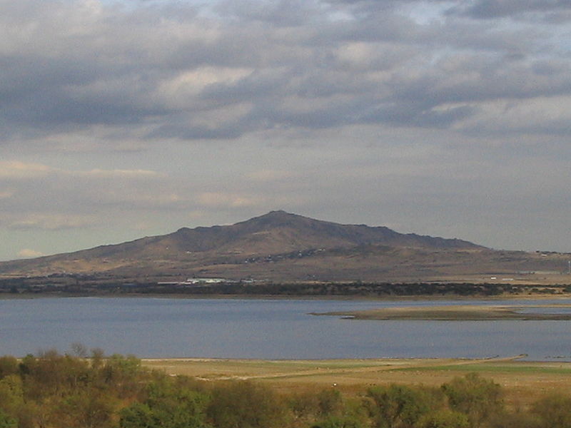 File:Monte de San Pedro.jpg