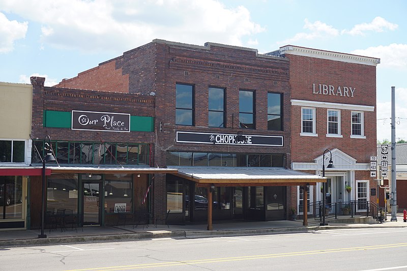 File:Mount Vernon May 2018 21 (Our Place, The Chophouse on Bankhead, and Franklin County Library).jpg