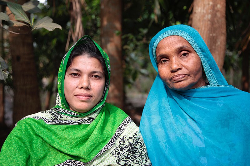 File:Nasrin Nahar and Taslima Begum (31049695016).jpg