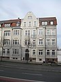 Mietshaus in halboffener Bebauung