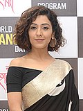 Gambar mini seharga Neeti Mohan