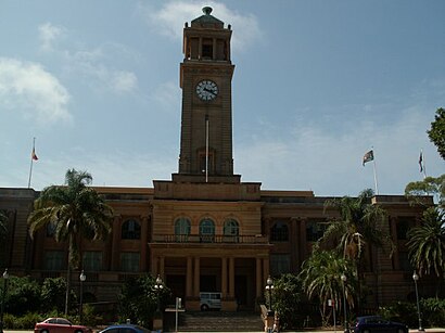 How to get to Newcastle City Hall (Australia) with public transport- About the place