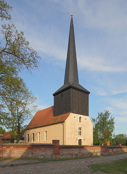 File:OPR Temnitztal Garz Dorfkirche.jpg