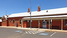 Exterior of Parkes railway station PARKES-RAILWAY-STATION-DEC-2019.jpg