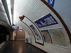 Pierre et Marie Curie (metrostation)