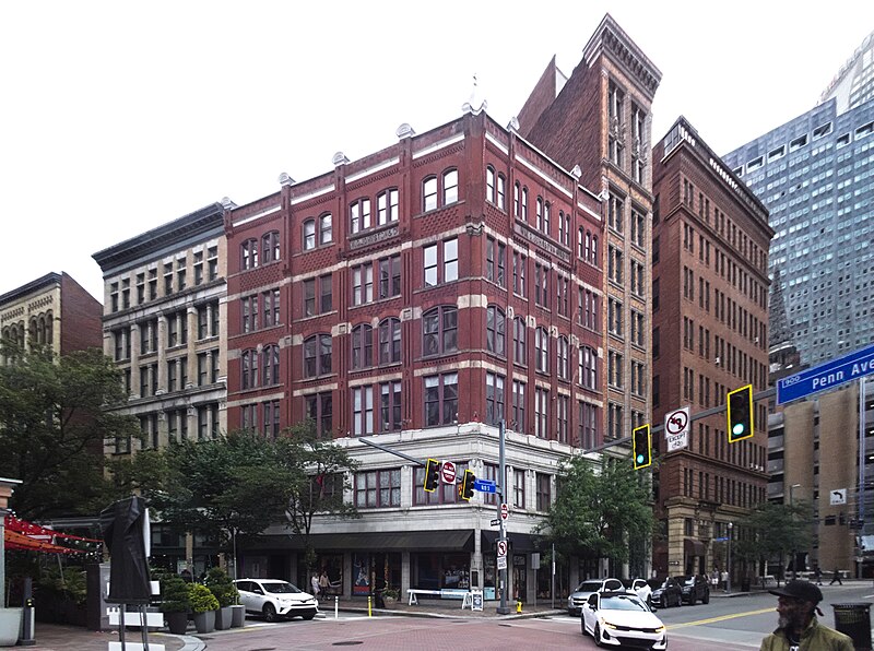 Corner of Penn Avenue and Ninth Street