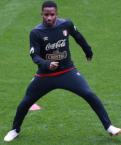 Farfán training with Peru at the 2018 FIFA World Cup.