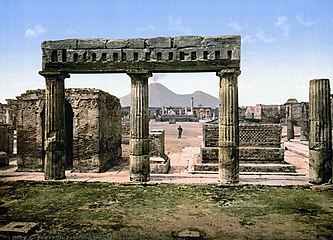 Pompeji um 1900 forum.jpg