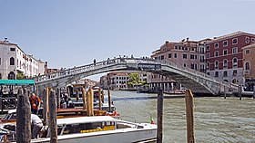 A Pont des Déchaussés cikk szemléltető képe