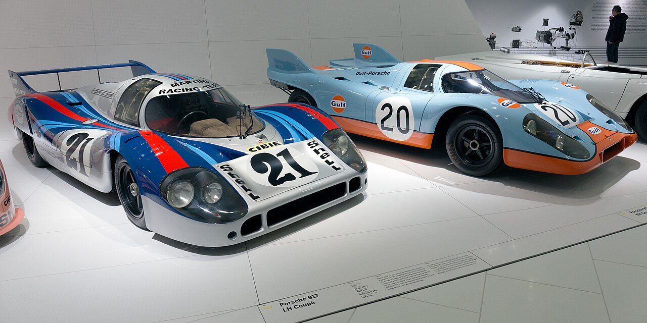 File:Porsche Museum IMG 20141112 120952 (15851688255).jpg - Wikimedia  Commons